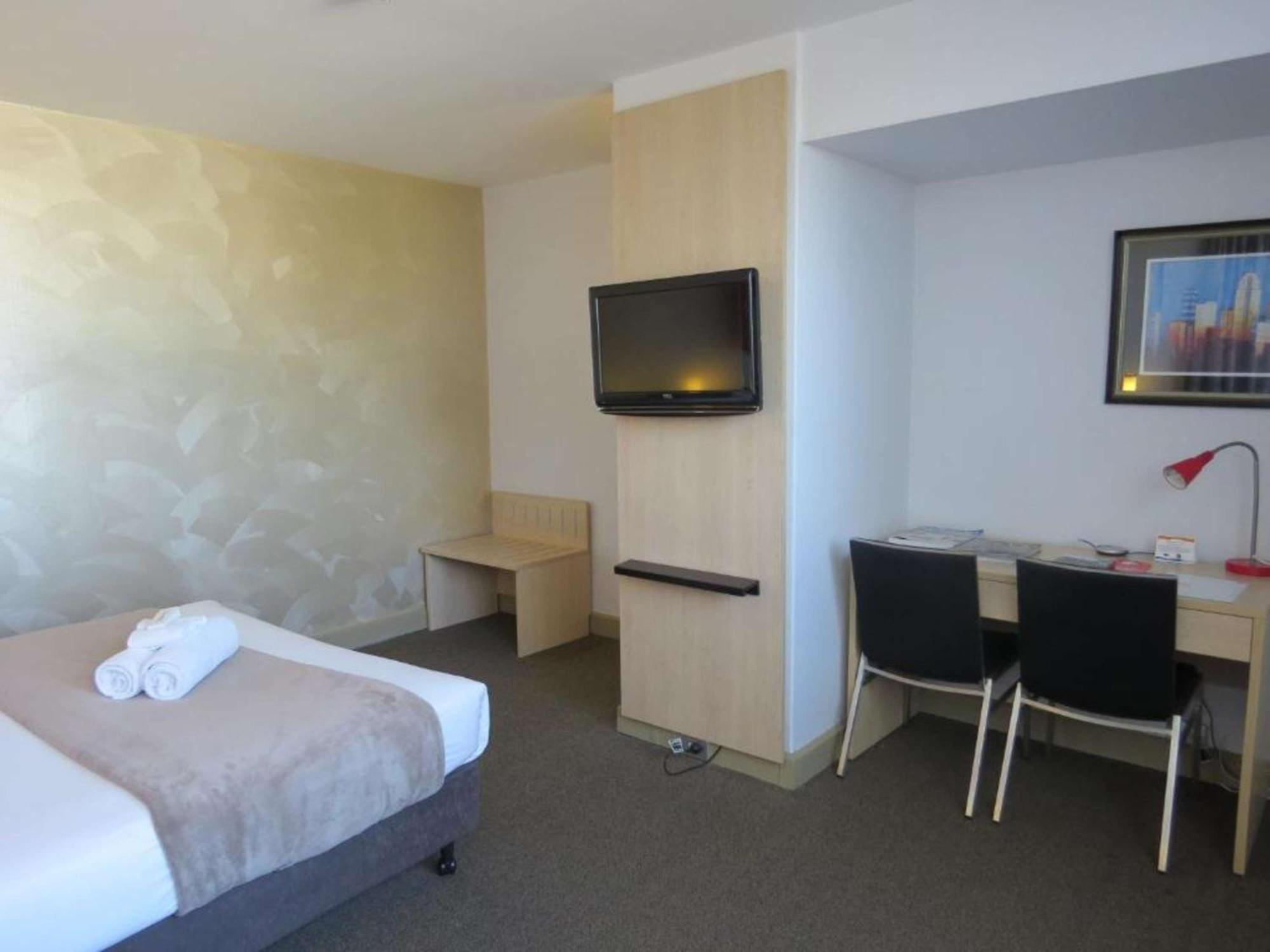 Metro Hotel Perth Exterior photo